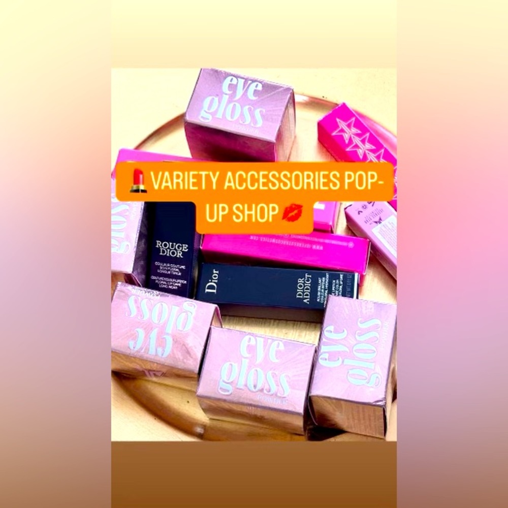 🔥RANDOM POP-UP SHOW PIECES💋 LIKE THIS POST TO GET NOTIFIED WHEN WE GO LIVE!😘